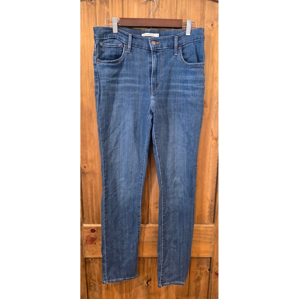 Levi's 724 High Rise Straight Jeans Women 31 Blue Excellent Medium Wash Denim